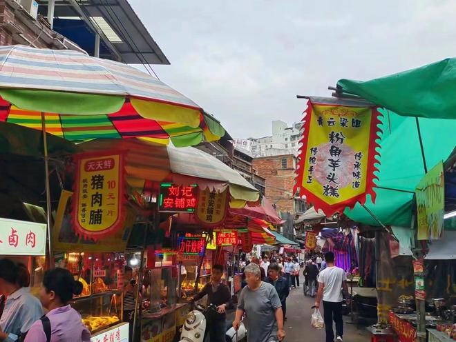 人都以温暖的美食驱散选择还十分丰富冰球突破游戏早晚交替之时的寒意柳州(图10)